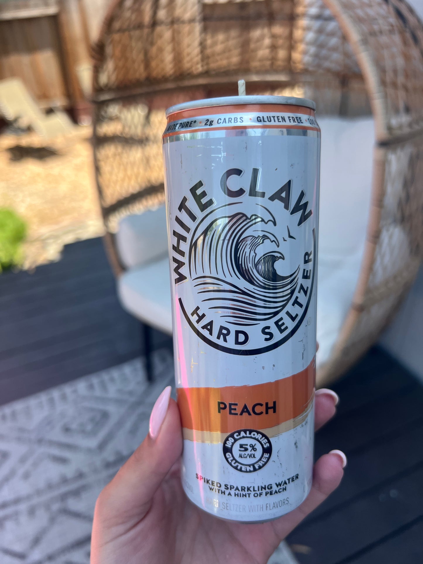 Hard Seltzer Peach Bellini