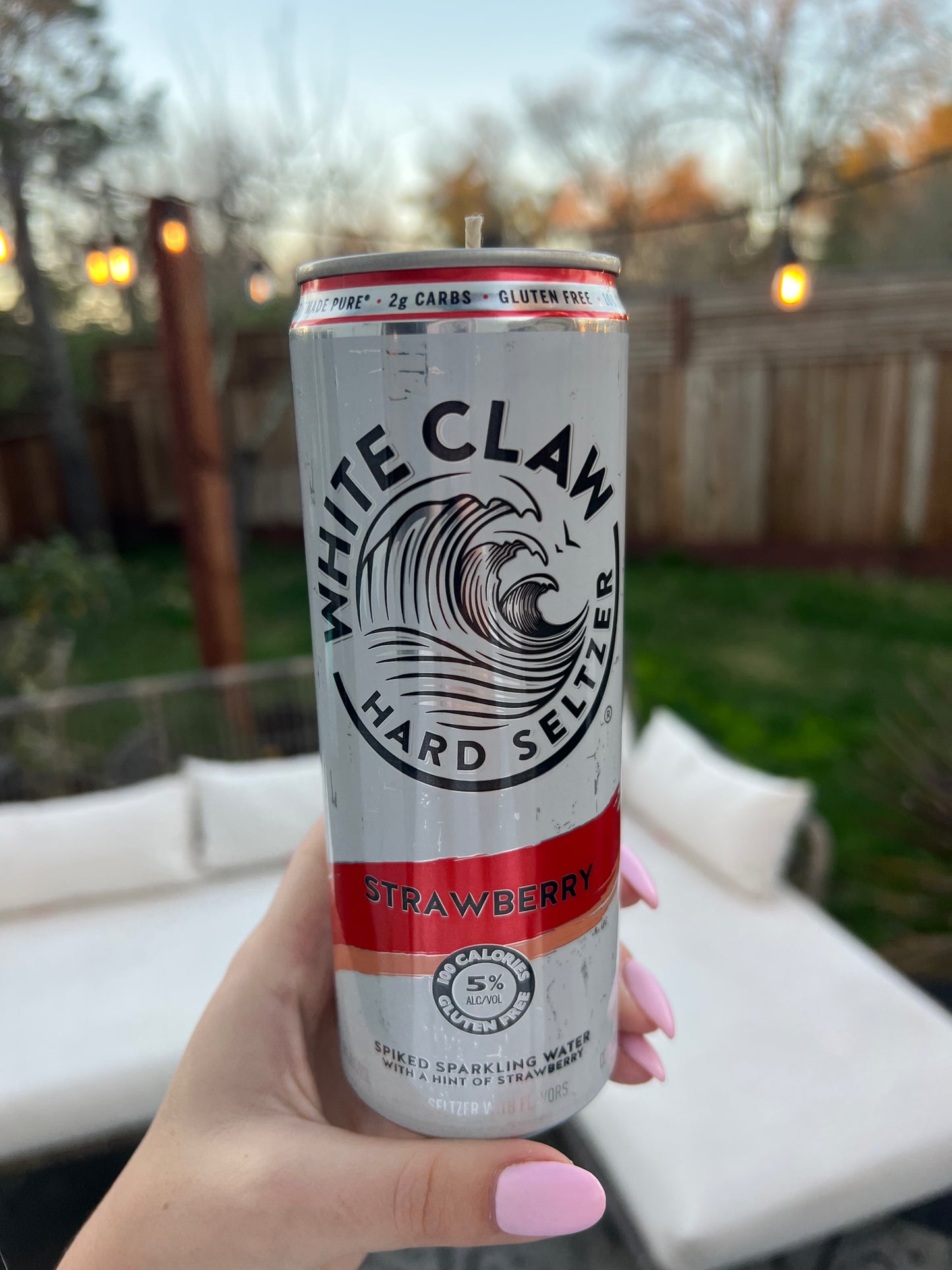 Hard Seltzer Strawberry Guava